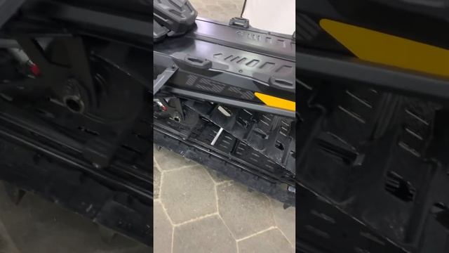 Снегоход BRP SKI-Doo Summit 850 X Expert 154 смотреть онлайн