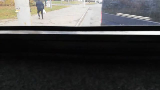 Минск. (небольшая поездка) на автобусе МАЗ 107 гос ном АС 1919 марш 61 смотреть онлайн