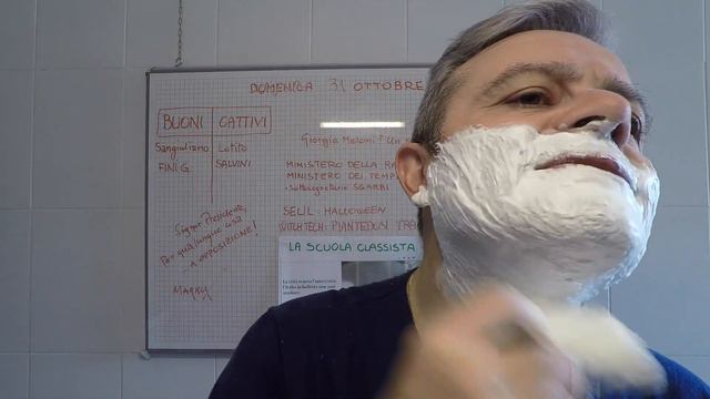 Domenica con Sgarbi..Lunedì che barba !! 30/31 ottobre 2022 смотреть онлайн