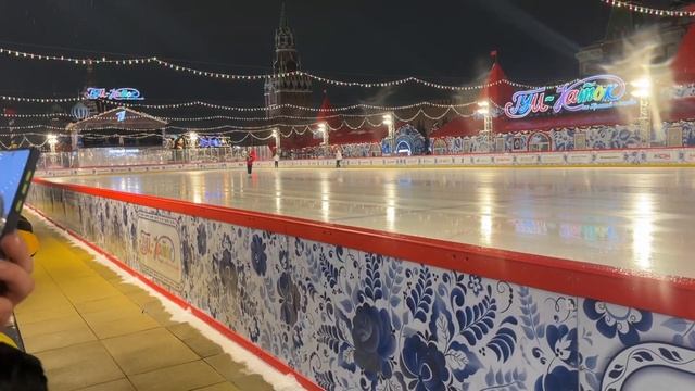 1. Москва/Красная Площадь/Тверская/Александровский Сад/Гум/Зарядье/Котельническая Набережная/Таганк смотреть онлайн