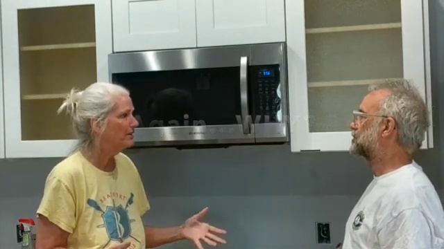 Episode 21 Installing Upper Kitchen Cabinets смотреть онлайн