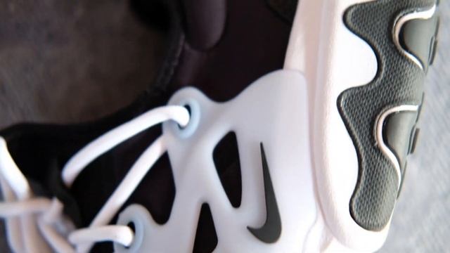Review Nike React Presto Black n White смотреть онлайн