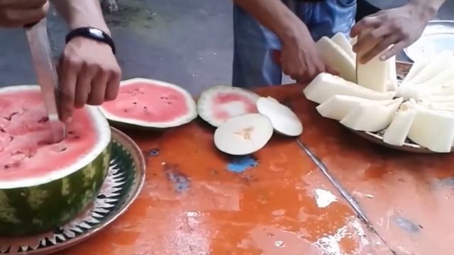 КАК КРАСИВО НАРЕЗАТЬ АРБУЗ И ДЫНЮ смотреть онлайн