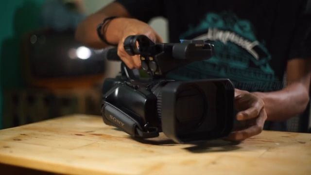 [ Unboxing ] Sony HXR NX 100 & review singkat смотреть онлайн