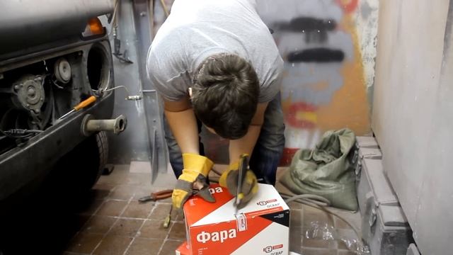 Замена фар головного света и подфарников НИВА 2131 смотреть онлайн