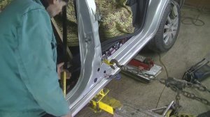 Опель Зафира . Вытяжка средней стойки  . Ч - 3 . Кузовной ремонт