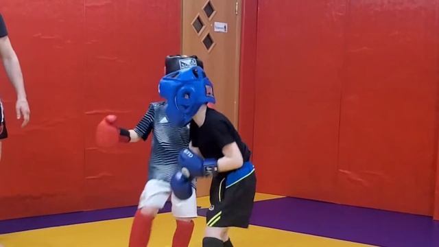 Тренировки в детской группе БК Savior смотреть онлайн