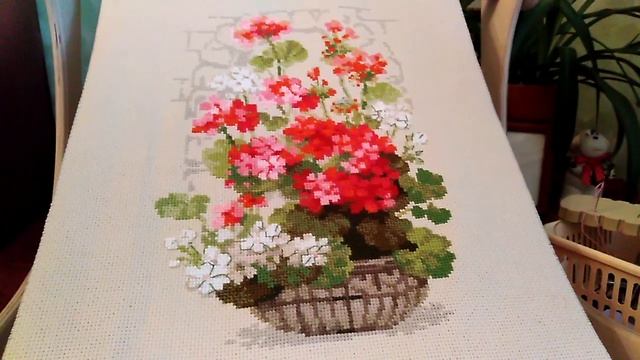 Вышивка. "Герань" от Риолис. Готовая работа. смотреть онлайн