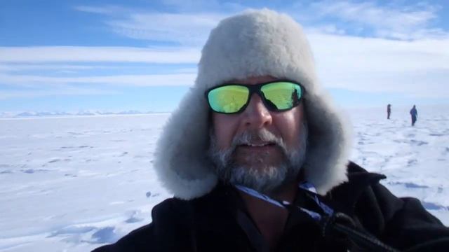 Twin Otter flight to Sabrina and "South by 200" смотреть онлайн