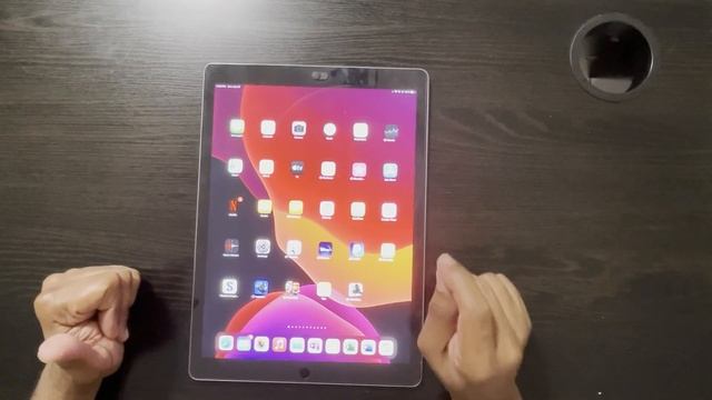 Reinicio forzado del iPad Pro (12.9-inch) (2nd generation) y cualquier iPad con botón de home смотреть онлайн