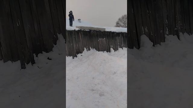 Пробные сальто в снегу
