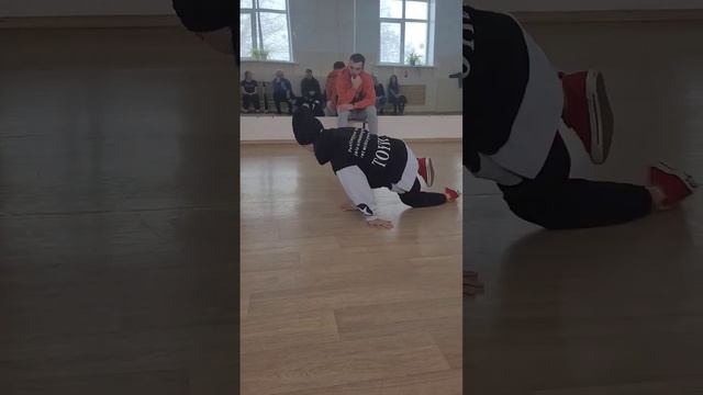 break dance battle. girl power. Брейк-данс баттл. смотреть онлайн