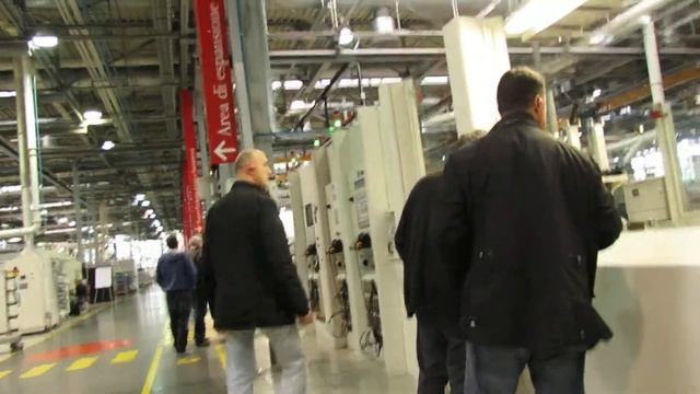 Италия, завод Феррари смотреть онлайн