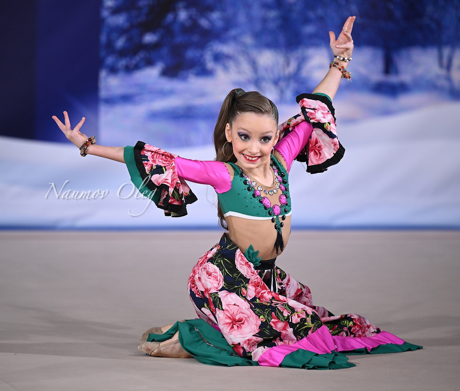 Музыка для художественной гимнастики - Track 7007 смотреть онлайн