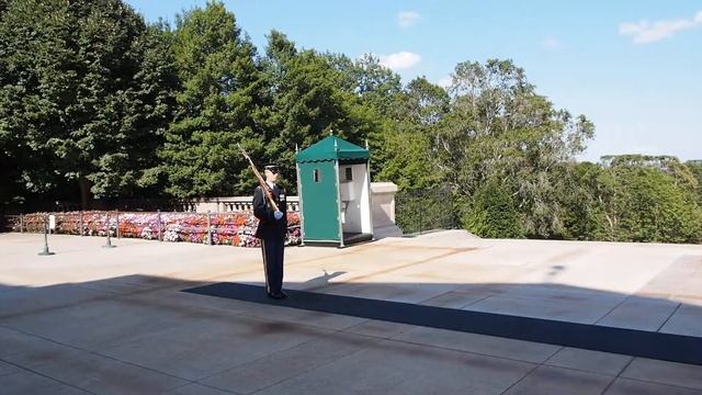 Арлингтонское национальное кладбище в Вашингтоне смотреть онлайн