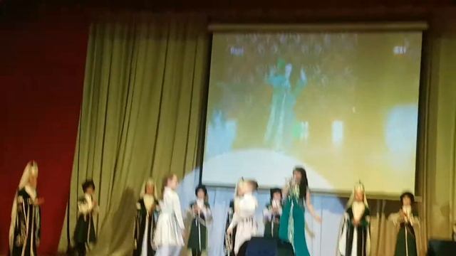 Отличный антураж"РЫЖИЙ ЛЕВ" рук. ЛЮБОВЬ ГАБЕЕВА смотреть онлайн