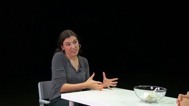 A Heathers Fan VS A Heathers Actor! смотреть онлайн