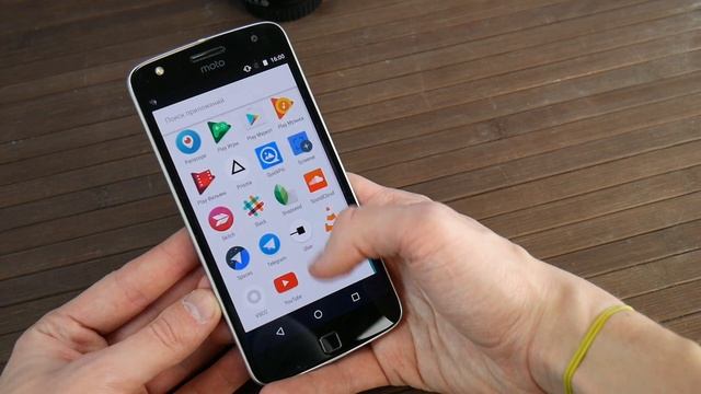 Обзор Moto Z Play смотреть онлайн