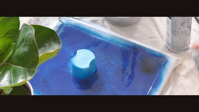 Spray painting tutorial for Beginners | How to Paint a Moon & Star Filled Sky | Painting on Canva смотреть онлайн