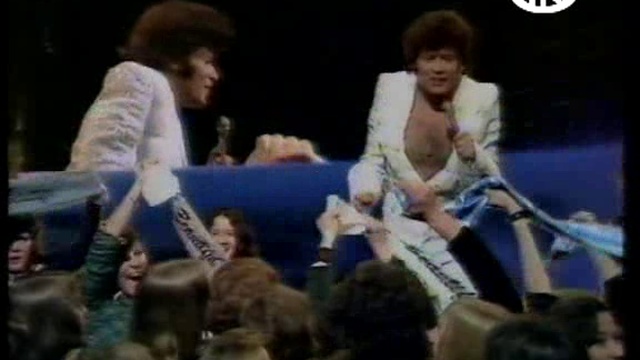 14.Gary Glitter - Oh Yes, You're Beautiful
