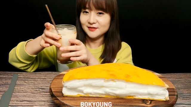 ASMR (요리&먹방) 4000번 저어 만든 구름 같이 폭신폭신한 계란 후라이~ 소리가 신기방기 | 달고나 커피 만들다 실패하는 법ㅋ *리얼사운드 먹방 MUKBANG смотреть онлайн