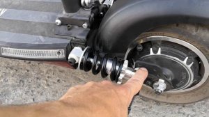 KUGOO M4 Pro 17 Ah!Замена задних сток аморов и сток болтов в передней вилке для более мягкой езды.