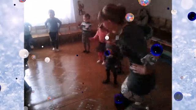 ПРОЩАНИЕ С НОВОГОДНЕЙ ЕЛОЧКОЙ В МБДУ СОЛНЫШКО смотреть онлайн