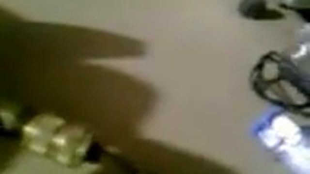 Вакуумирование кубика воды. смотреть онлайн