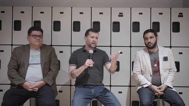 HEDS | Data Science | Houston | R vs Python Debate смотреть онлайн