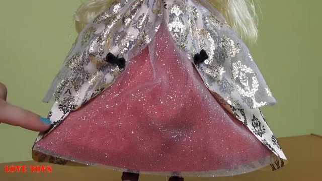 Apple White - Thronecoming - Ever After High - Mattel - BCF49 смотреть онлайн
