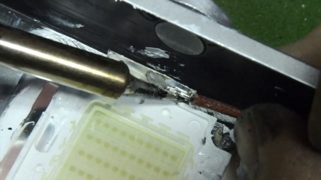 Extreme LED Torch inside Old Camera ☄ 500W POWER TUTORIAL смотреть онлайн