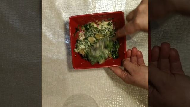 Отрывной пирог с чесноком и зеленью! смотреть онлайн