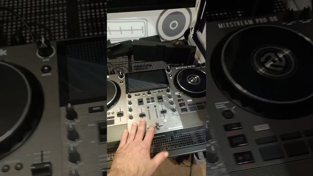 numark mixstream pro Go vs mixstream pro plus difference смотреть онлайн