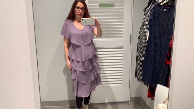 ВЫБИРАЕМ АУТФИТ на НОВЫЙ ГОД/ Платье на любой возраст и фигуру для семейного праздника/ Шопинг влог смотреть онлайн