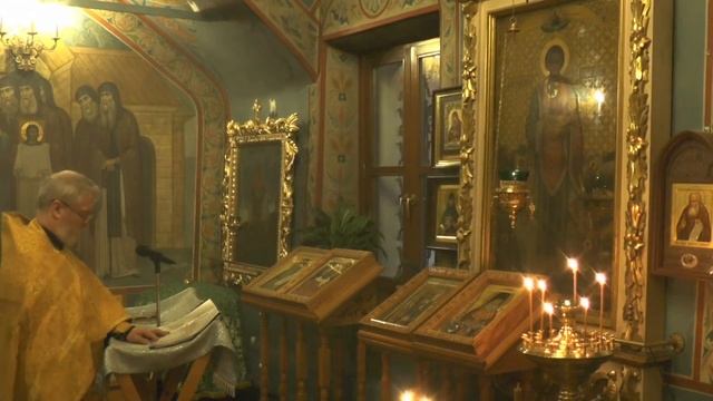 Молебен с акафистом свт. Луке Крымскому. Храм Успения в Путинках смотреть онлайн