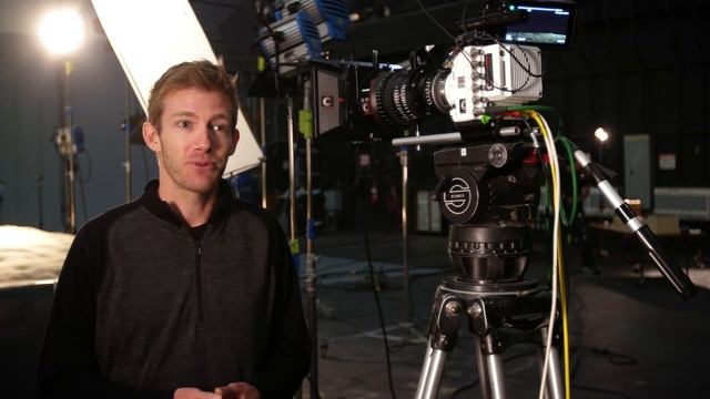 Blowing Up Jabba's Sail Barge | The Star Wars Show смотреть онлайн