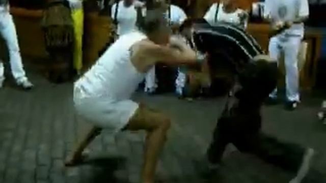 Escola Nestor Capoeira-RJ смотреть онлайн