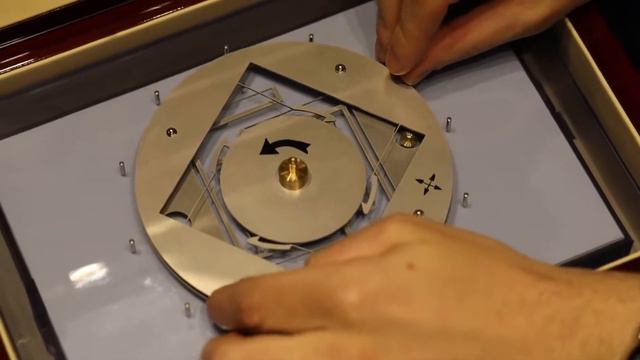 Interview Ulysse Nardin Explains The InnoVision 2 Concept Watch смотреть онлайн