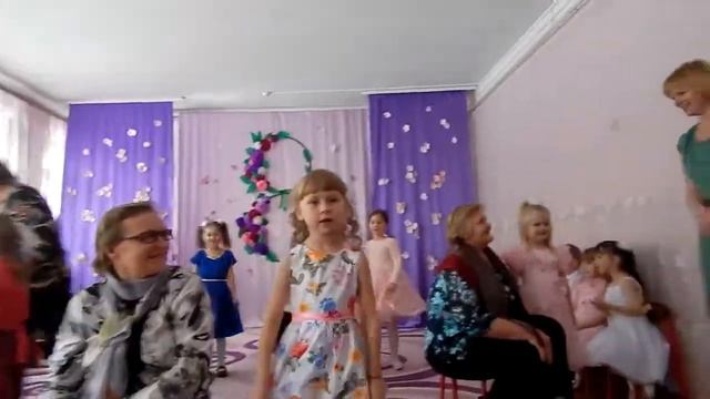 САМОЕ ВЕСЕЛОЕ ПРАЗДНОВАНИЕ 8 МАРТА!!!!!Дети отжигают!!!Детский сад N6!! смотреть онлайн
