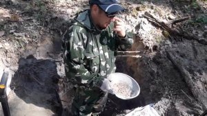 КЛАД ЗОЛОТЫХ МОНЕТ НА ГЛУБИНЕ!!!  РЫЛИ ЦЕЛЫЙ ДЕНЬ!