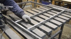 Простая калитка из профильной трубы своими руками.