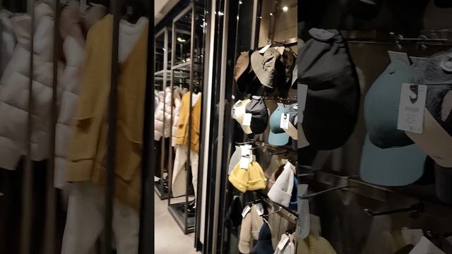 Зашёл в Zara, посмотреть коллекцию осень зима 23-24 гг. смотреть онлайн