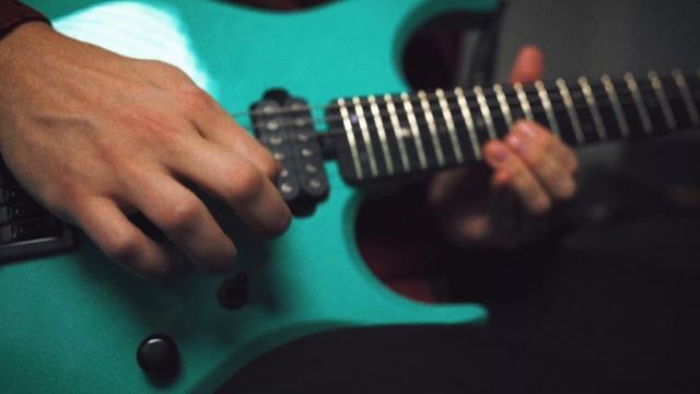 Amped Oracle - The Rock Guitar Plugin With Vitamin C смотреть онлайн