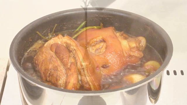 РУЛЬКА В КВАСЕ / ВЕПРЕВО КОЛЕНО / Knuckle In Kvass / Boar Knee