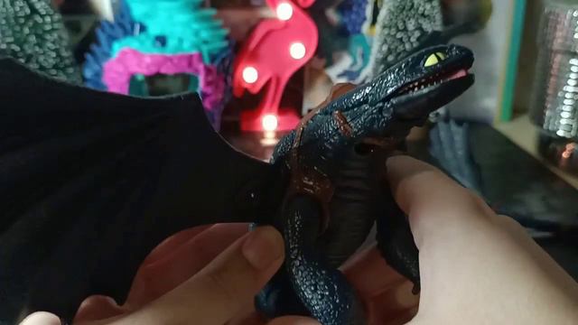 Обзор Беззубика 2010г.💙💙💙 Как приручить дракона Toothless figure HTTYD 2010 dragons spin master смотреть онлайн