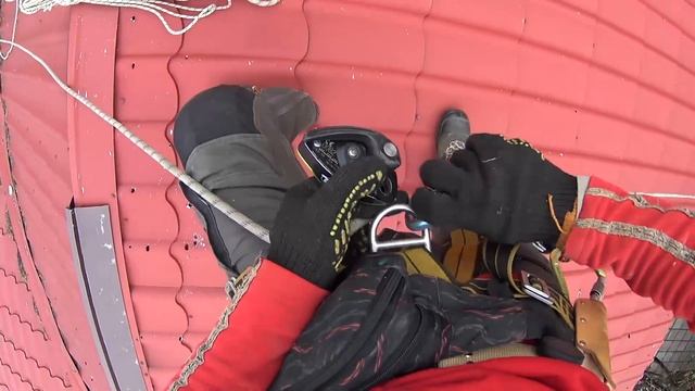 Ремонт крыши Мина прилетела на крышу дома Ирпень смотреть онлайн