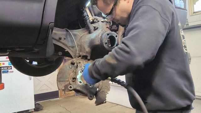 2009 Mazda CX-9 Rear Wheel Bearing Replacement