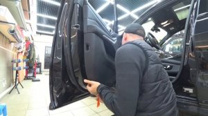 Как снять дверную обшивку и ручку на БМВ Х7