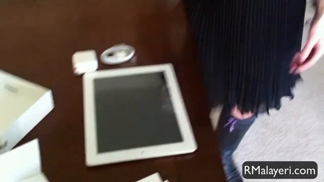 White iPad2 unboxing смотреть онлайн