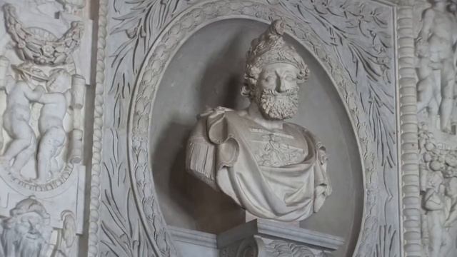 Palace Of Fontainebleau Video Guide ?? France Best Places - Travel & Discover